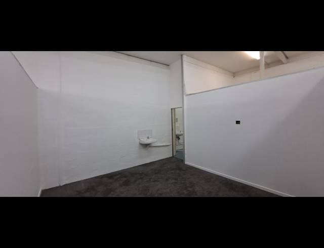 INDUSTRIAL PROPERTY TO RENT IN GOODWOOD CENTRAL